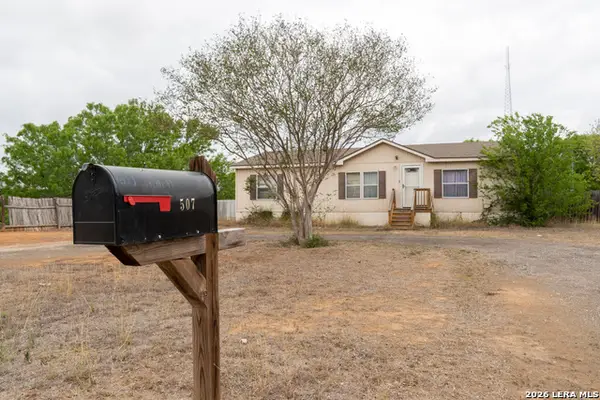 507 Beech, Jourdanton, TX 78026