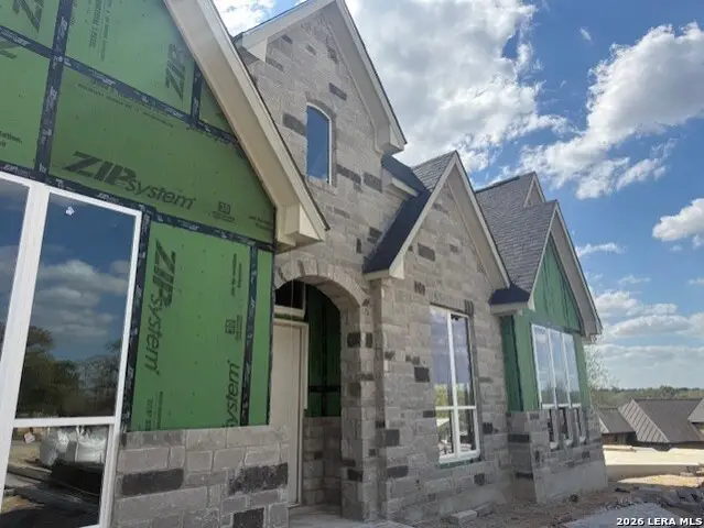 121 N. Abrego Crossing, Floresville, TX 78114 - #3