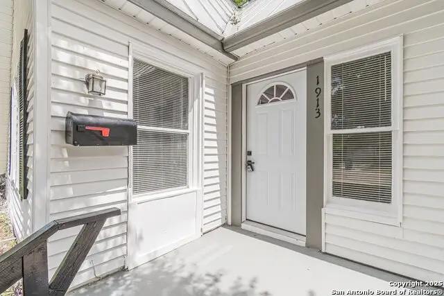 1913 Santa Anna, San Antonio, TX 78201 - #3
