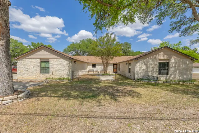 110 Suttles Ave, San Marcos, TX 78666 - #1