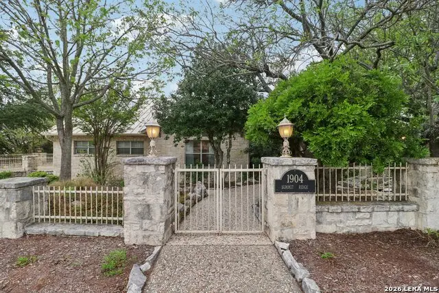 1904 Summit Ridge, Kerrville, TX 78028 - #2