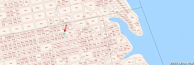 13 E 27th St, Lakehills, TX 78063 - #3