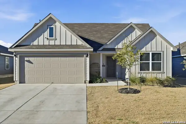 425 Lancebill Dr, Lockhart, TX 78644