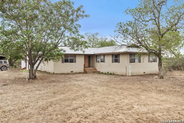 509 W County Road 678, Natalia, TX 78059 - #2