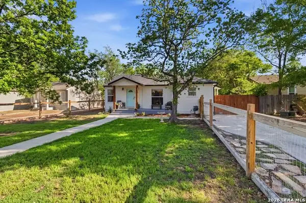 124 Bryn Mawr, San Antonio, TX 78209