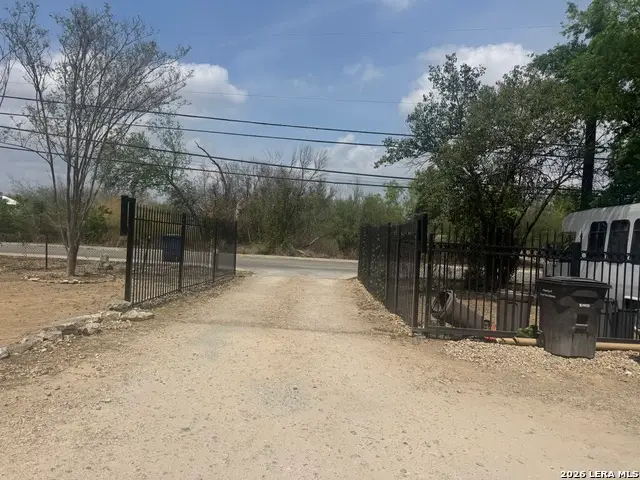 210 W Quill, San Antonio, TX 78228 - #1