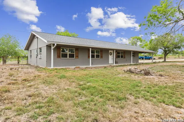 748 Fm 2102, Kenedy, TX 78119 - #1