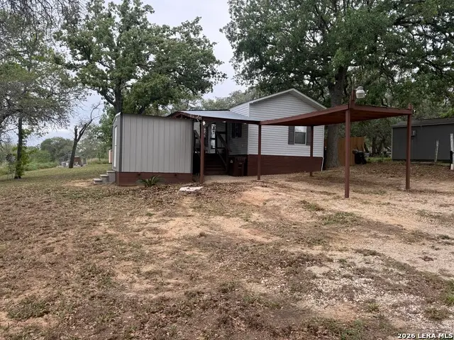 240 Creekside, Floresville, TX 78114 - #1