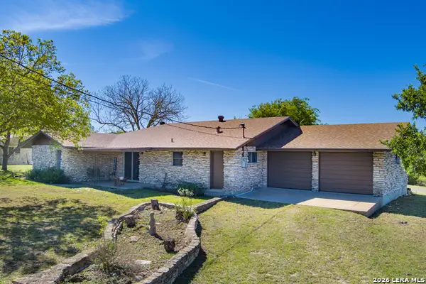 542 Ranch To Market 473, Comfort, TX 78013