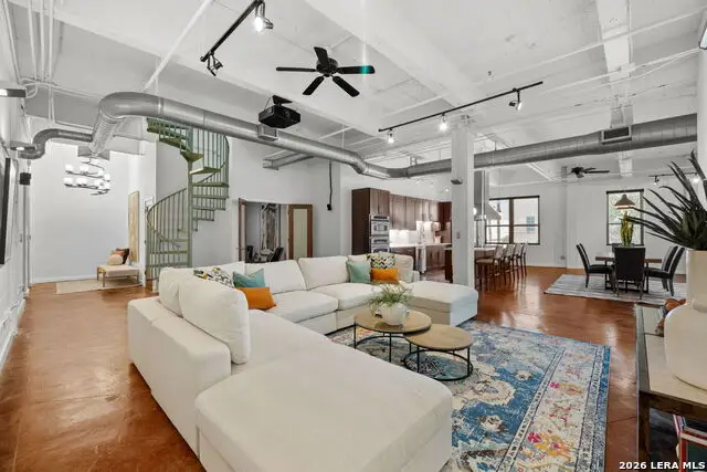 1339 S Flores St #202, San Antonio, TX 78204 - #1