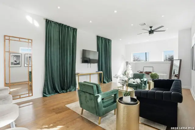 1641 N Center St, San Antonio, TX 78202 - #2