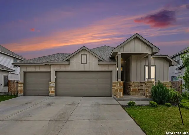 3739 Canby Oak Bluff, Seguin, TX 78155 - #1