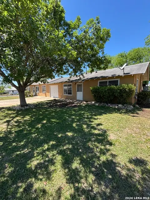 1055 / 1057 Dunlap Dr, New Braunfels, TX 78130 - #2