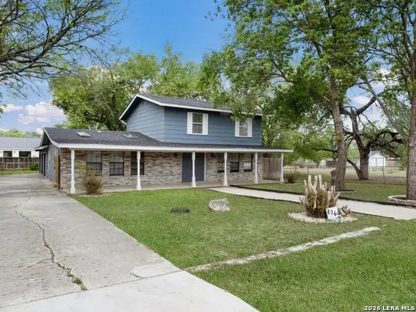8265 Utopia Blvd, Selma, TX 78154