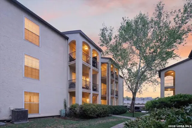 8702 Village Dr #407, San Antonio, TX 78217 - #1