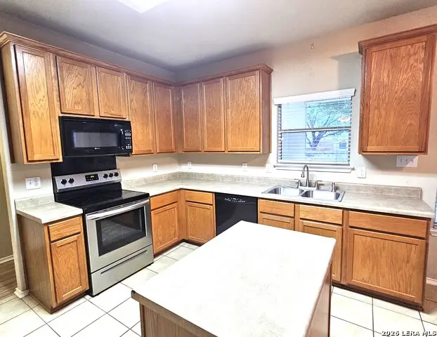 300 Eagle Flight, Cibolo, TX 78108 - #3