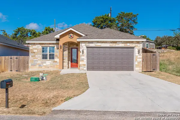 639 Hummingbird Hill, Canyon Lake, TX 78133