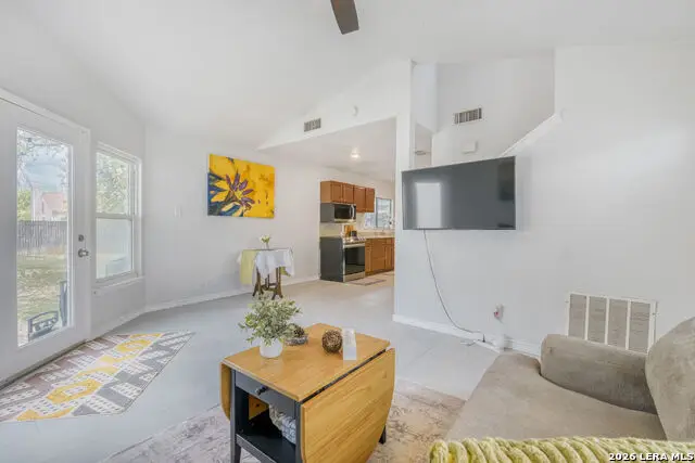 6223 Valley Pawn, San Antonio, TX 78250 - #2