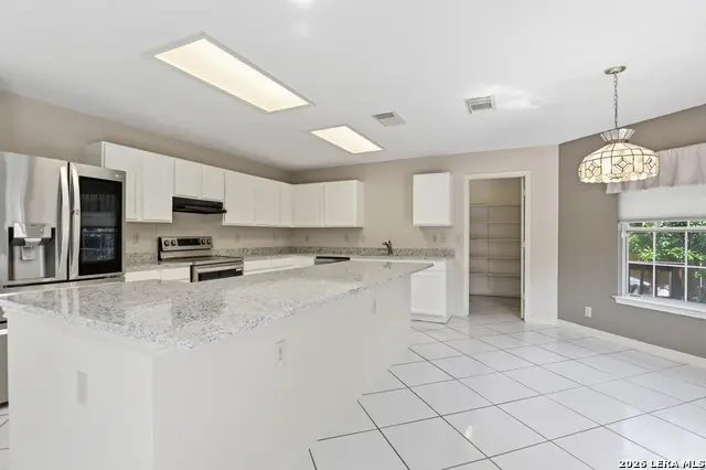 11214 Scarborough Ct, San Antonio, TX 78249 - #1