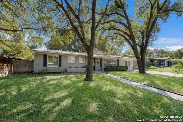 614 Larkwood Dr, San Antonio, TX 78209