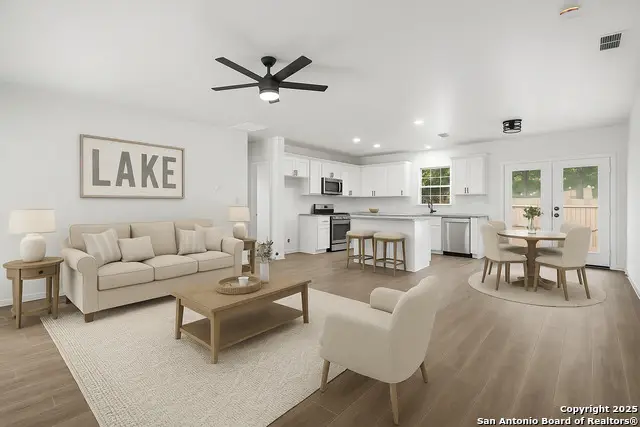 1080 Greenhill Dr, Canyon Lake, TX 78133 - #1