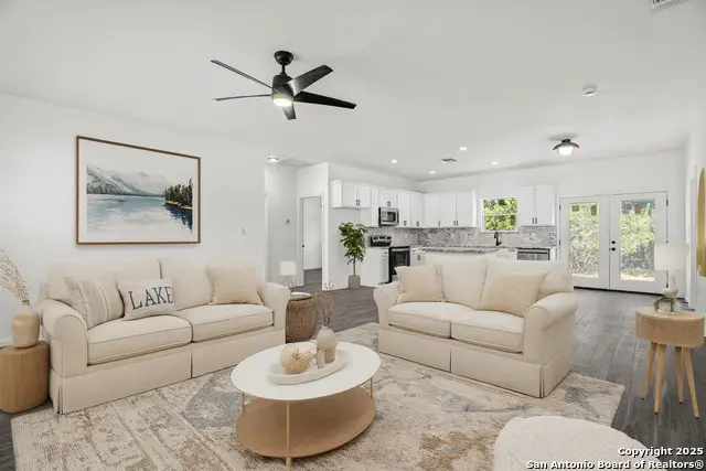 1130 Greenhill Dr, Canyon Lake, TX 78133 - #1