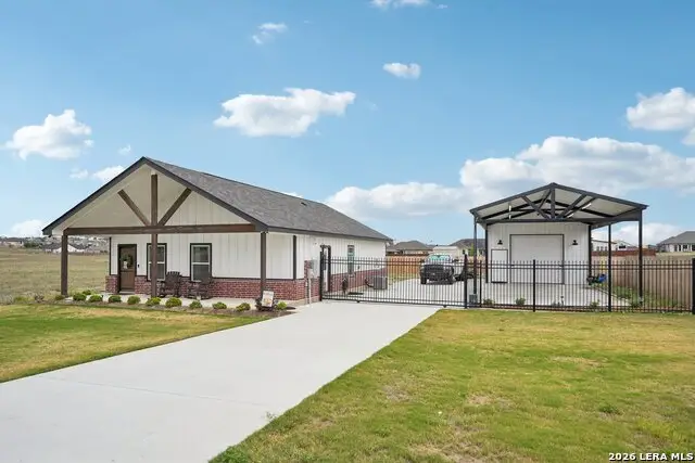 218 Colonial, La Vernia, TX 78121 - #2