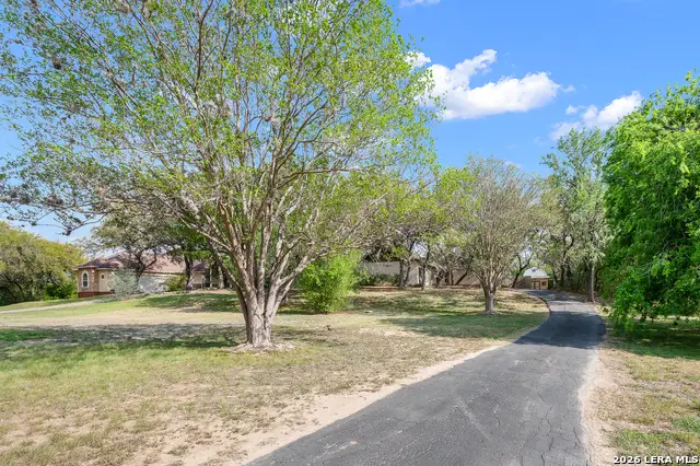 7806 Shady Hollow Ln, San Antonio, TX 78255 - #2