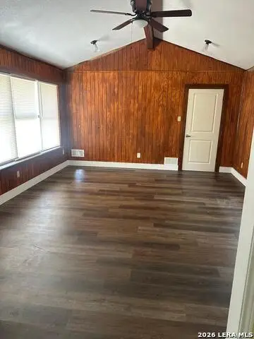 462 Hialeah, San Antonio, TX 78218 - #2