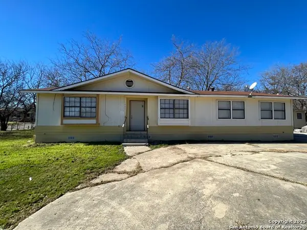 401 Riverdale Dr, San Antonio, TX 78228