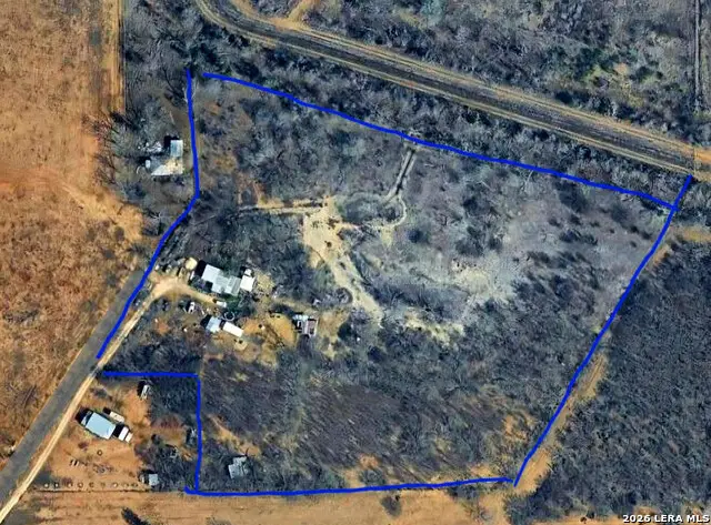 255 County Road 668, Devine, TX 78016 - #3