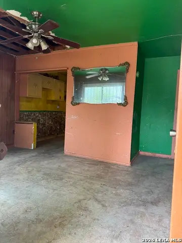 3719 W Houston St, San Antonio, TX 78207 - #3