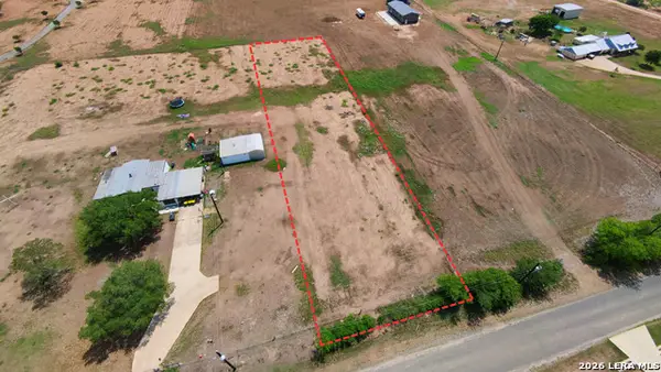 0 Crow Ln, Adkins, TX 78101