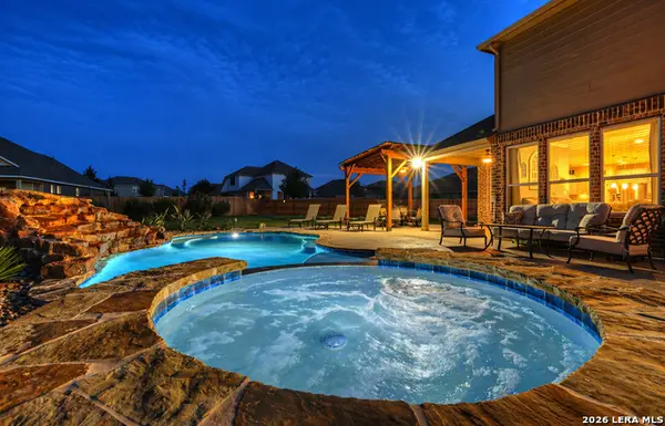 2733 Ridge Path Dr, New Braunfels, TX 78130