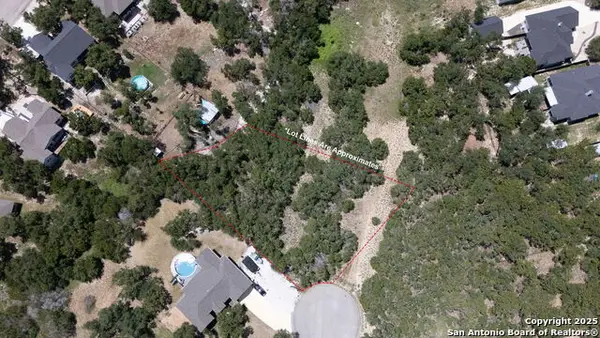 1465 Ironwood Rd, Fischer, TX 78623