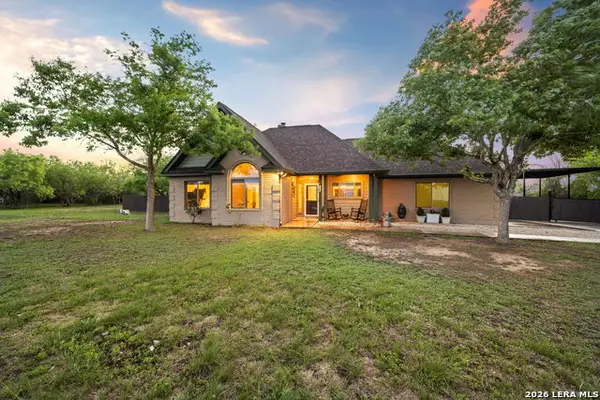 172 Rogues Holw, Seguin, TX 78155