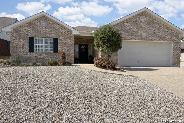 660 Oak Valley Dr, Kerrville, TX 78028 - #1
