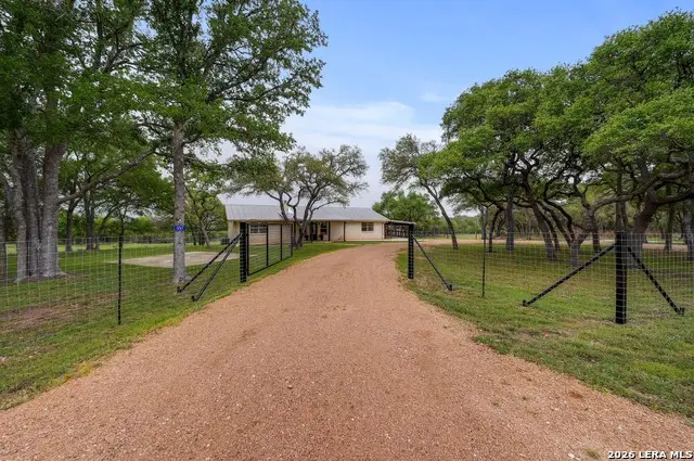 1267 River Bend Dr, Blanco, TX 78606 - #1