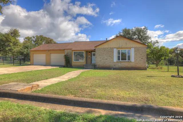 800 N Bishop, San Marcos, TX 78666 - #1