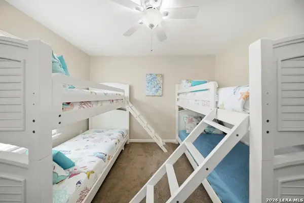 415 Spencers Lndg, Port Aransas, TX 78373