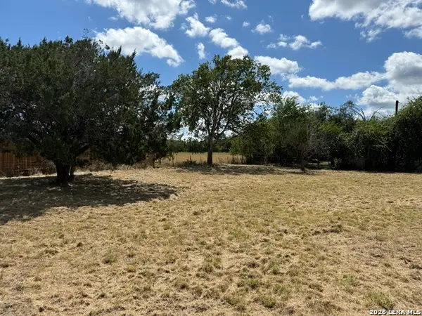 153 Colt Court, Bandera, TX 78003