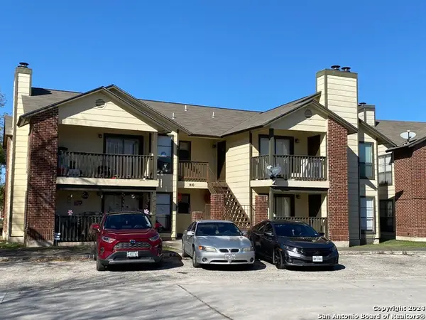 810 Station St, Converse, TX 78109