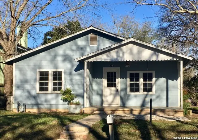 402 Ogrady St, Boerne, TX 78006 - #1