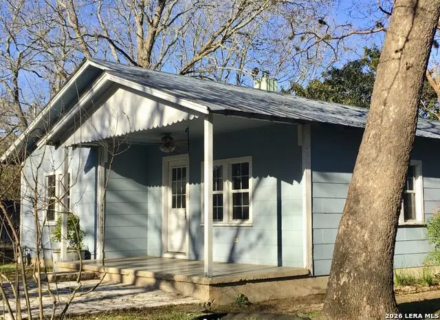 402 Ogrady St, Boerne, TX 78006 - #2