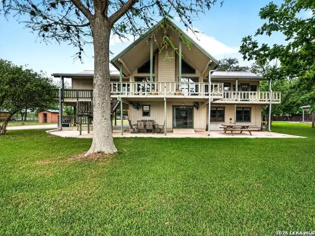199 Lakeshore Dr S, Bandera, TX 78003 - #1