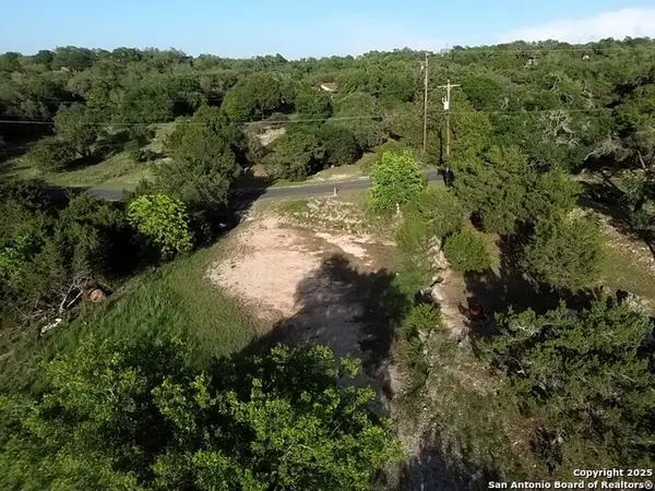 31347 Wildcat Dr., Bulverde, TX 78163