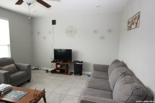 109 Anchor Blf, Universal City, TX 78148 - #3