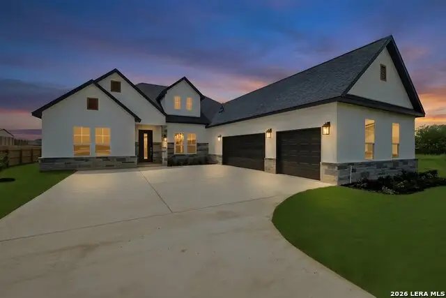 305 Venado Oaks, Castroville, TX 78009 - #1