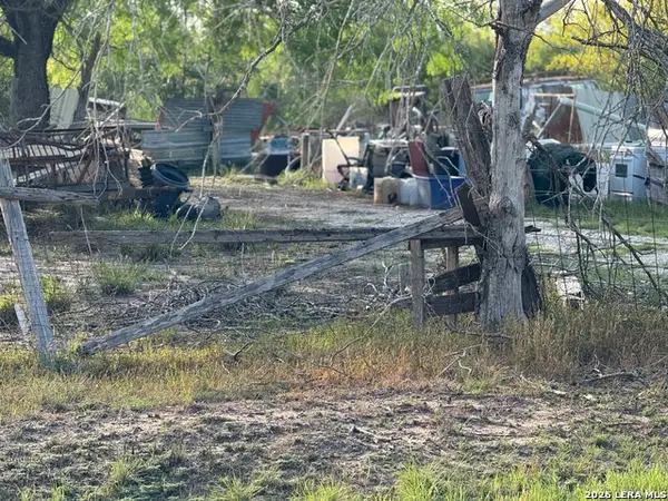 168 Daniel Rd, San Antonio, TX 78220