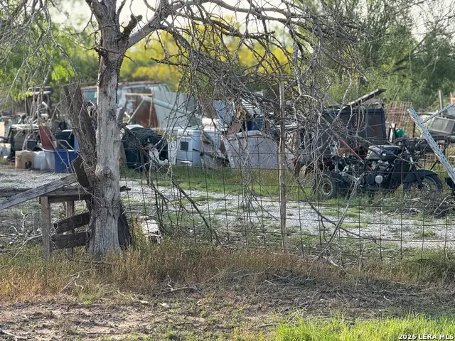 168 Daniel Rd, San Antonio, TX 78220 - #2